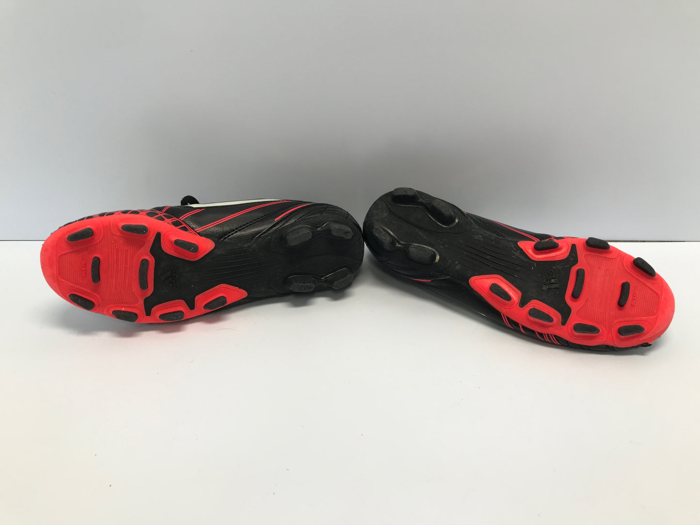 Soccer Shoes Cleats Child Size 5 Youth Adidas Fushia Black Excellent