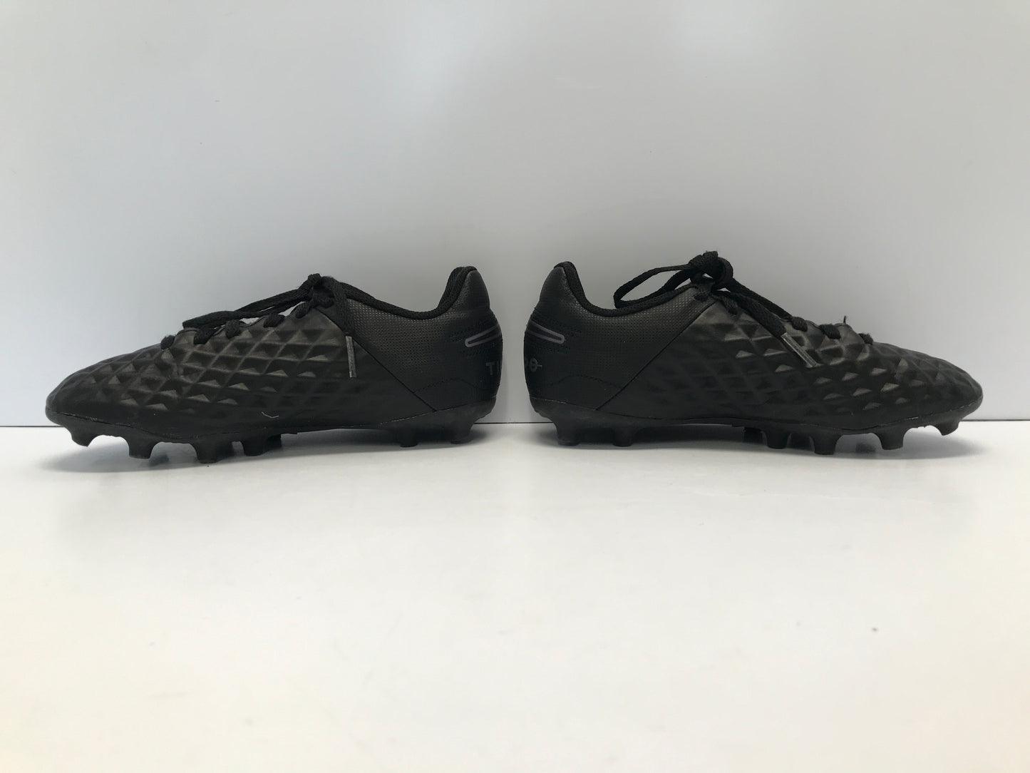 Soccer Shoes Cleats Child Size 8-9 Toddler Nike Tiempo Black