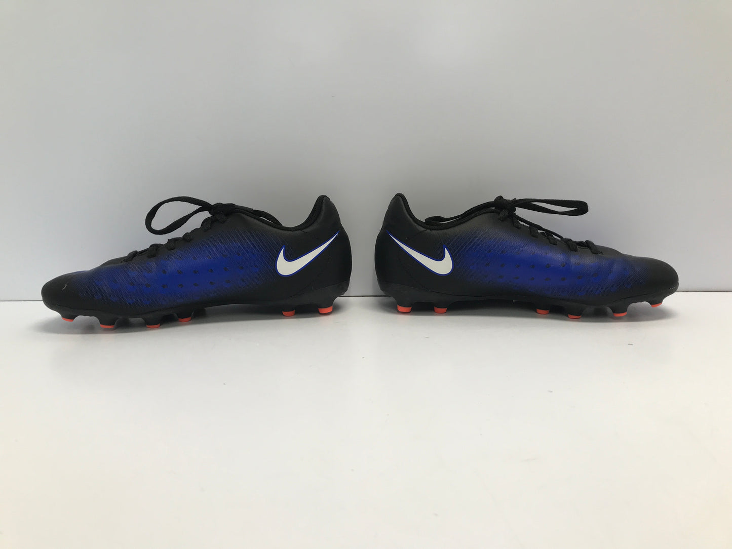 Soccer Shoes Cleats Child Youth Size 5 Nike Meginta Brilliant Blue Orange Excellent