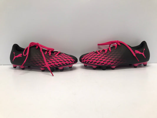 Soccer Shoes Cleats Ladies Size 6 Puma Black Fushia New Demo Model
