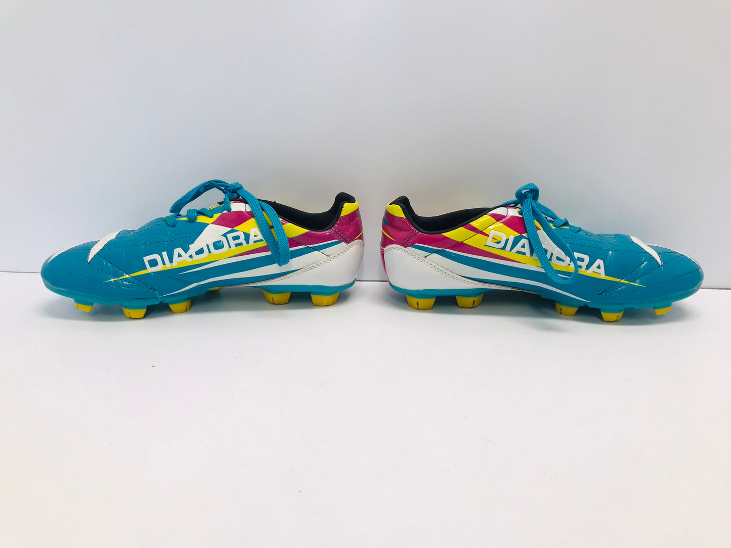 Soccer Shoes Cleats Ladies Size 7 Diadora Blue Pink Excellent
