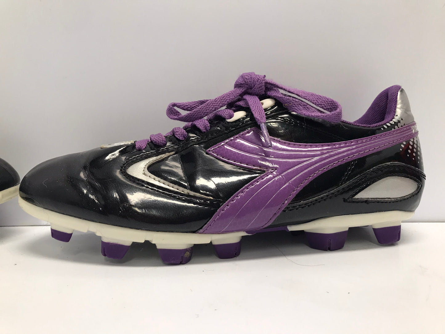 Soccer Shoes Cleats Ladies Size 9 Puma Diadora Black Purple Excellent