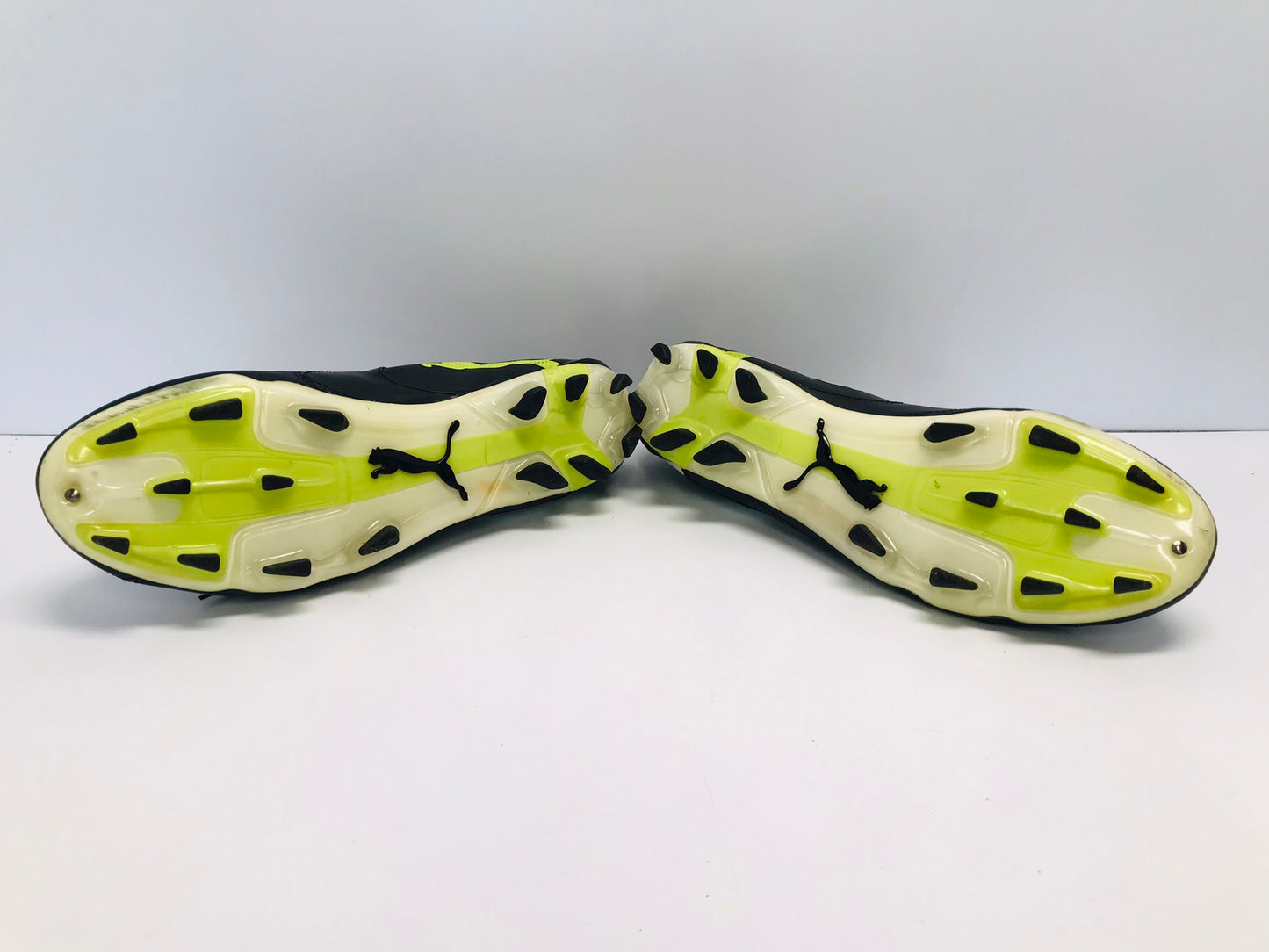 Soccer Shoes Cleats Men's Size 12 Puma Leather Black Lime New Demo Model