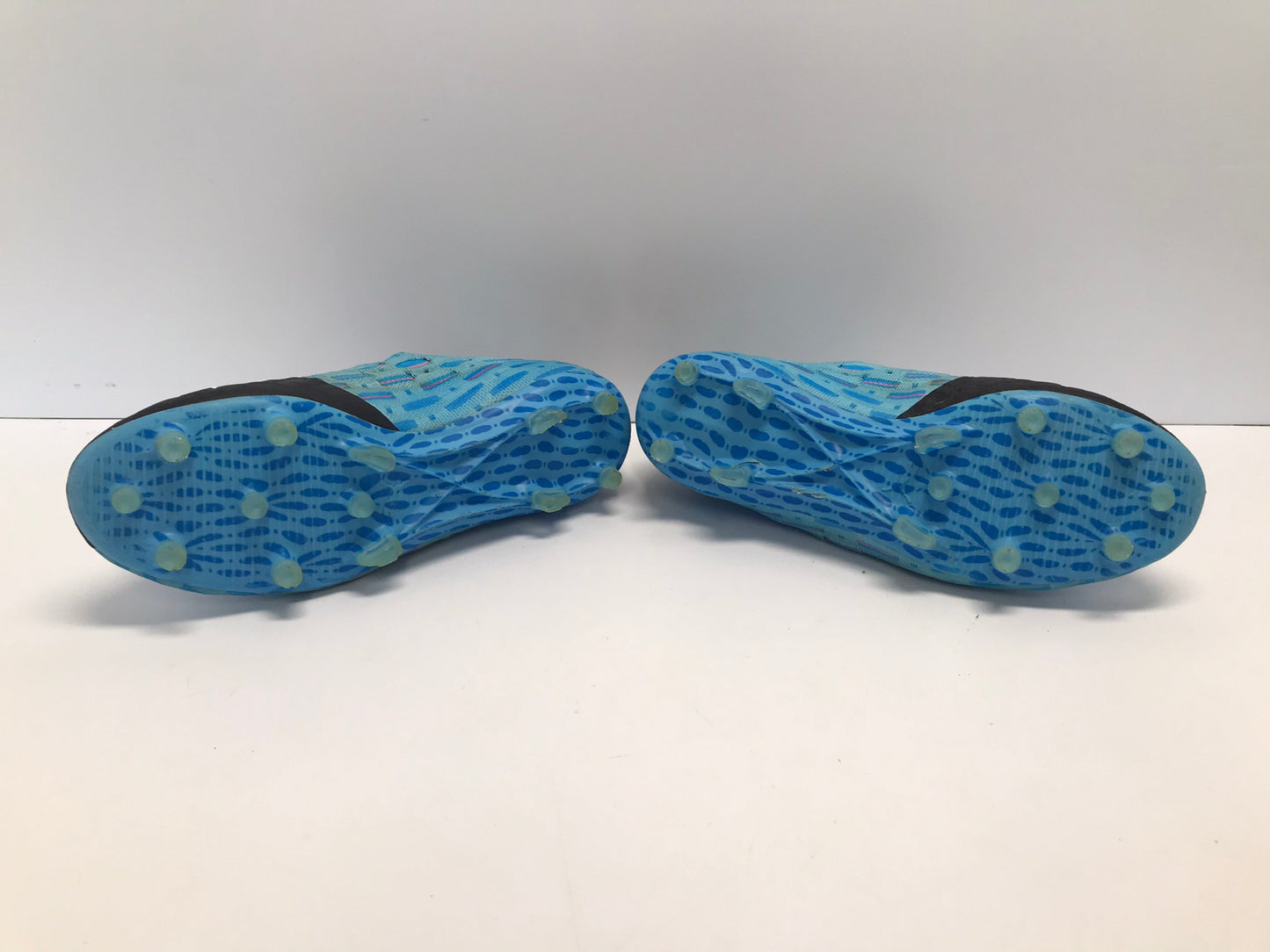 Soccer Shoes Cleats Men's Size 7.5 Puma Future Blue Black With Slipper Foot Excellent