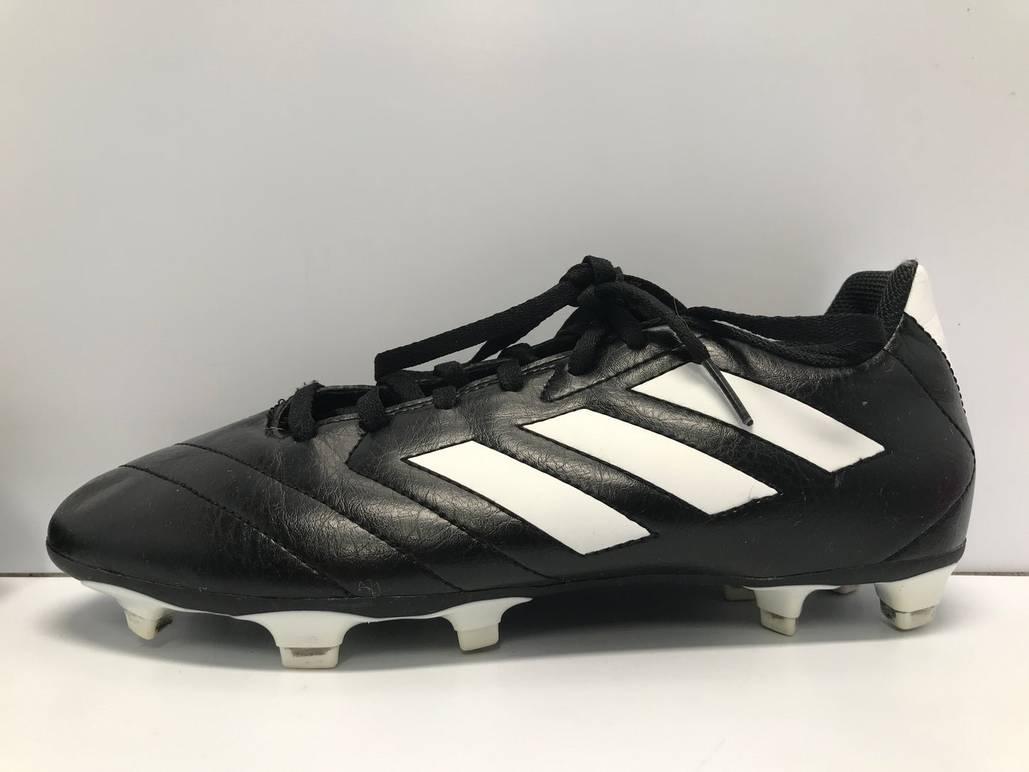 Soccer Shoes Cleats Men's Size 7 Adidas Black White Like New