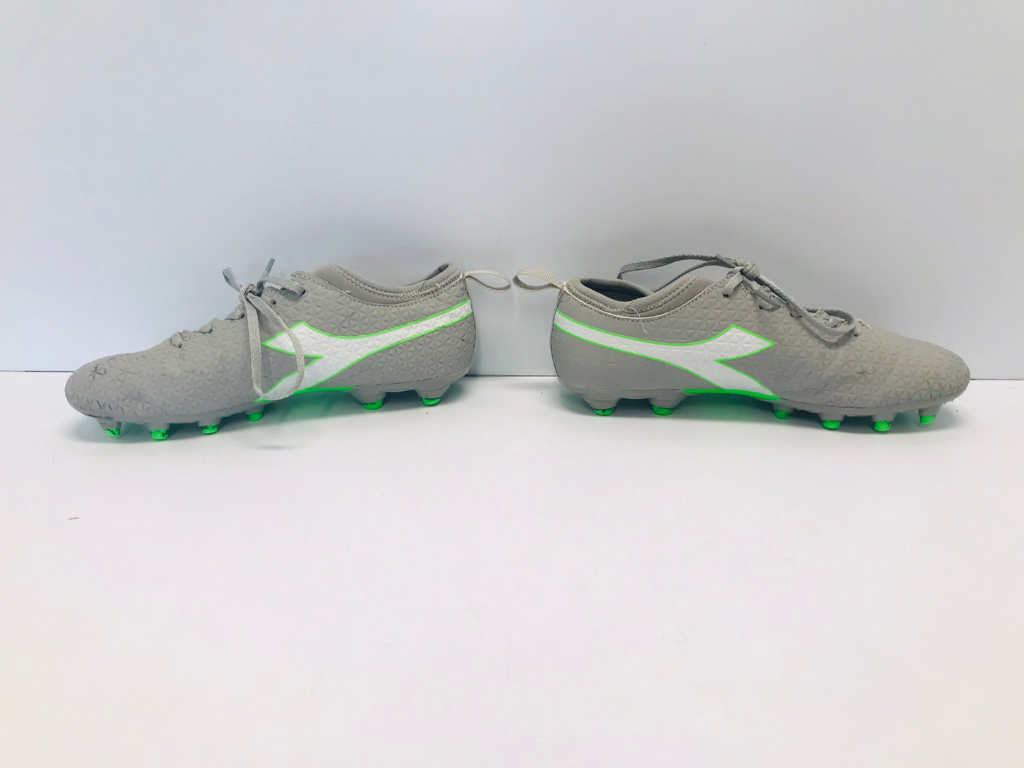 Soccer Shoes Cleats Men's Size 8.5 Diadora Grey Lime White Excellent
