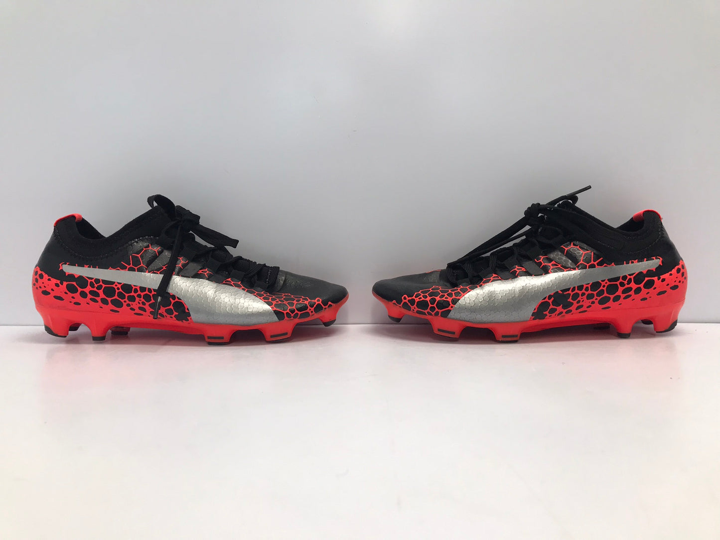 Soccer Shoes Cleats Men's Size 8.5 Puma Evo Power With Slipper Foot Black Red Excellent