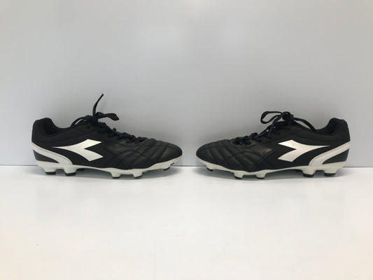 Soccer Shoes Cleats Men's Size 9.5 Diadora Black White Excellent