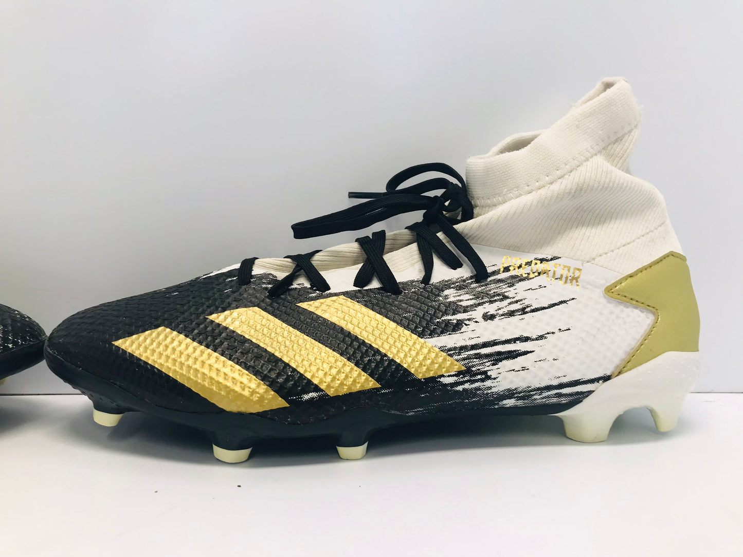 Soccer Shoes Cleats Men's Size 9 Adidas Black Gold White Slipper Foot
