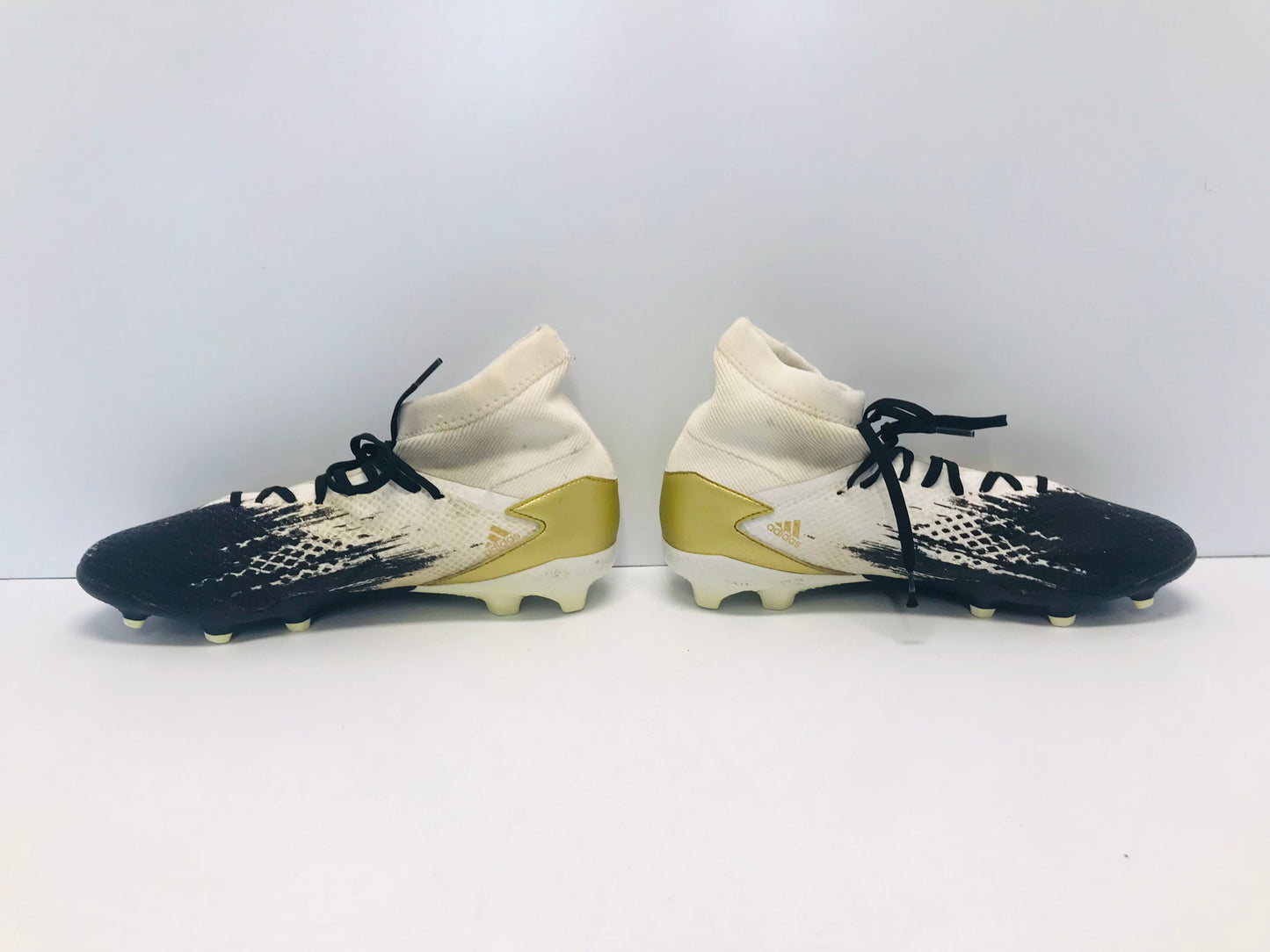 Soccer Shoes Cleats Men's Size 9 Adidas Black Gold White Slipper Foot