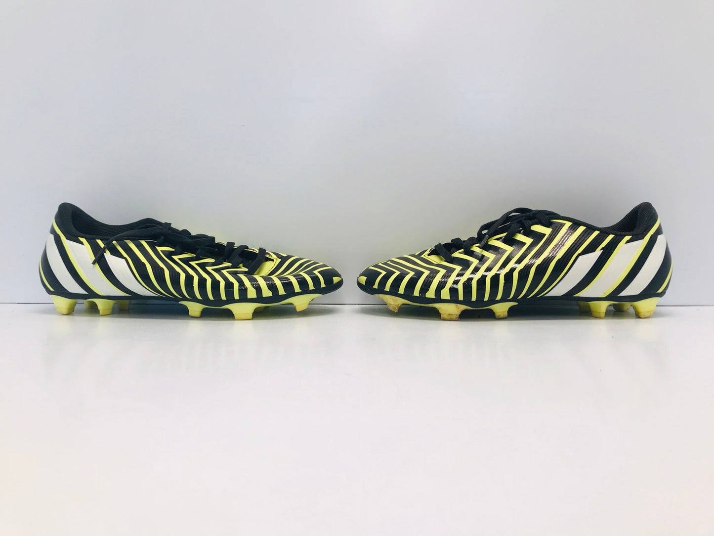 Soccer Shoes Cleats Men's Size 9 Adidas Predito Black Lime