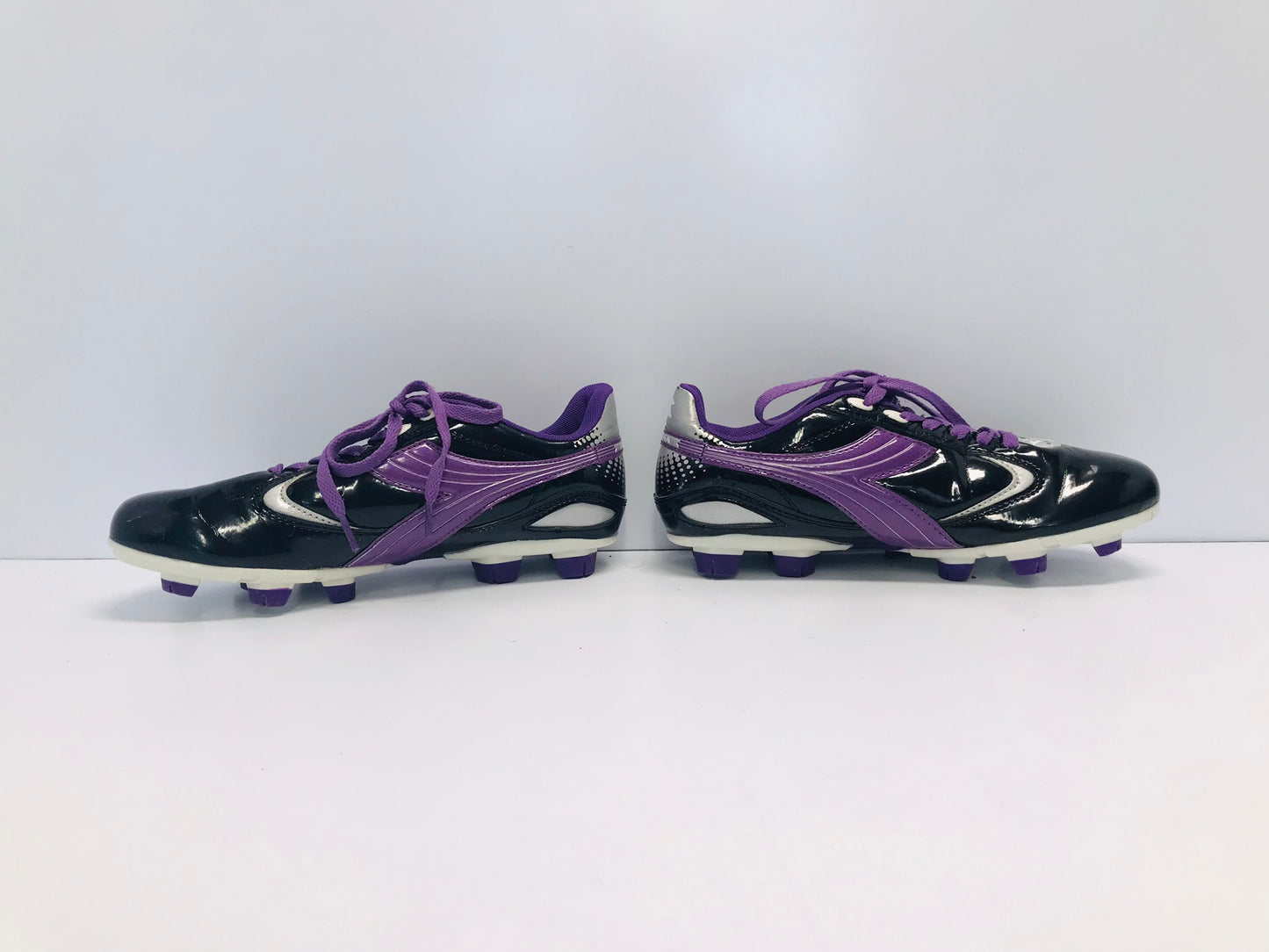 Soccer Shoes Cleats Women's Size 8 Diadora Black Purple Excellent