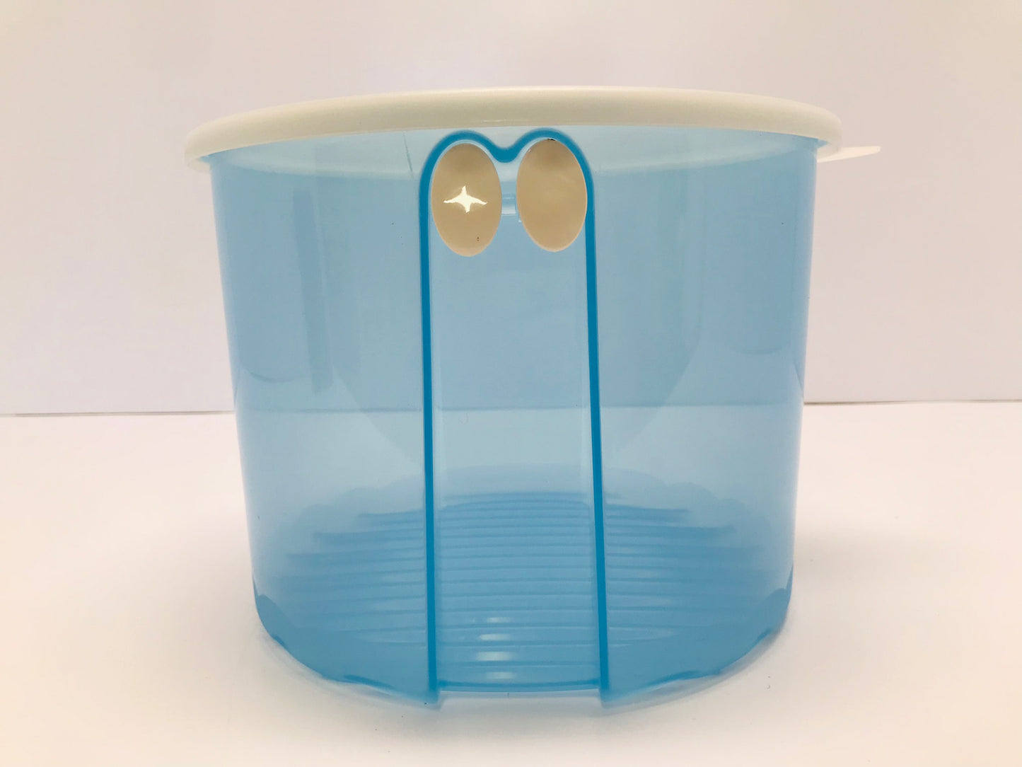 Tubberwear Fridge Smart Round Blue 20 Cups Vented Lettuce Cauliflower