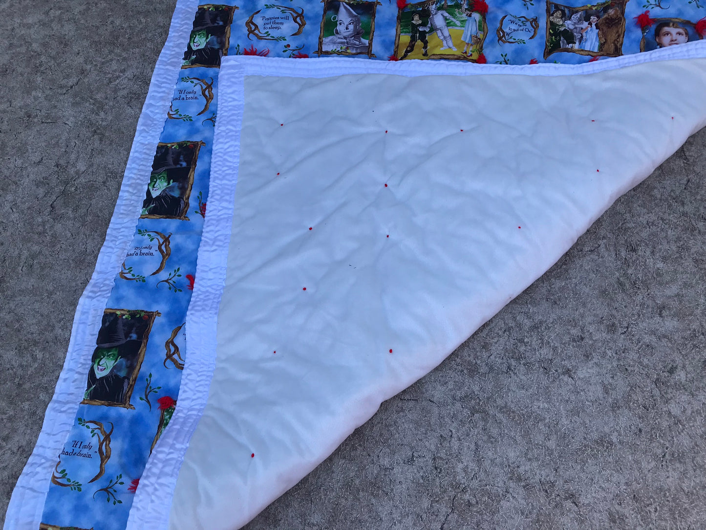 Vintage Child's Quilted Blanket The Wizard Of Oz Cotton 42x50 inch Hand Made New