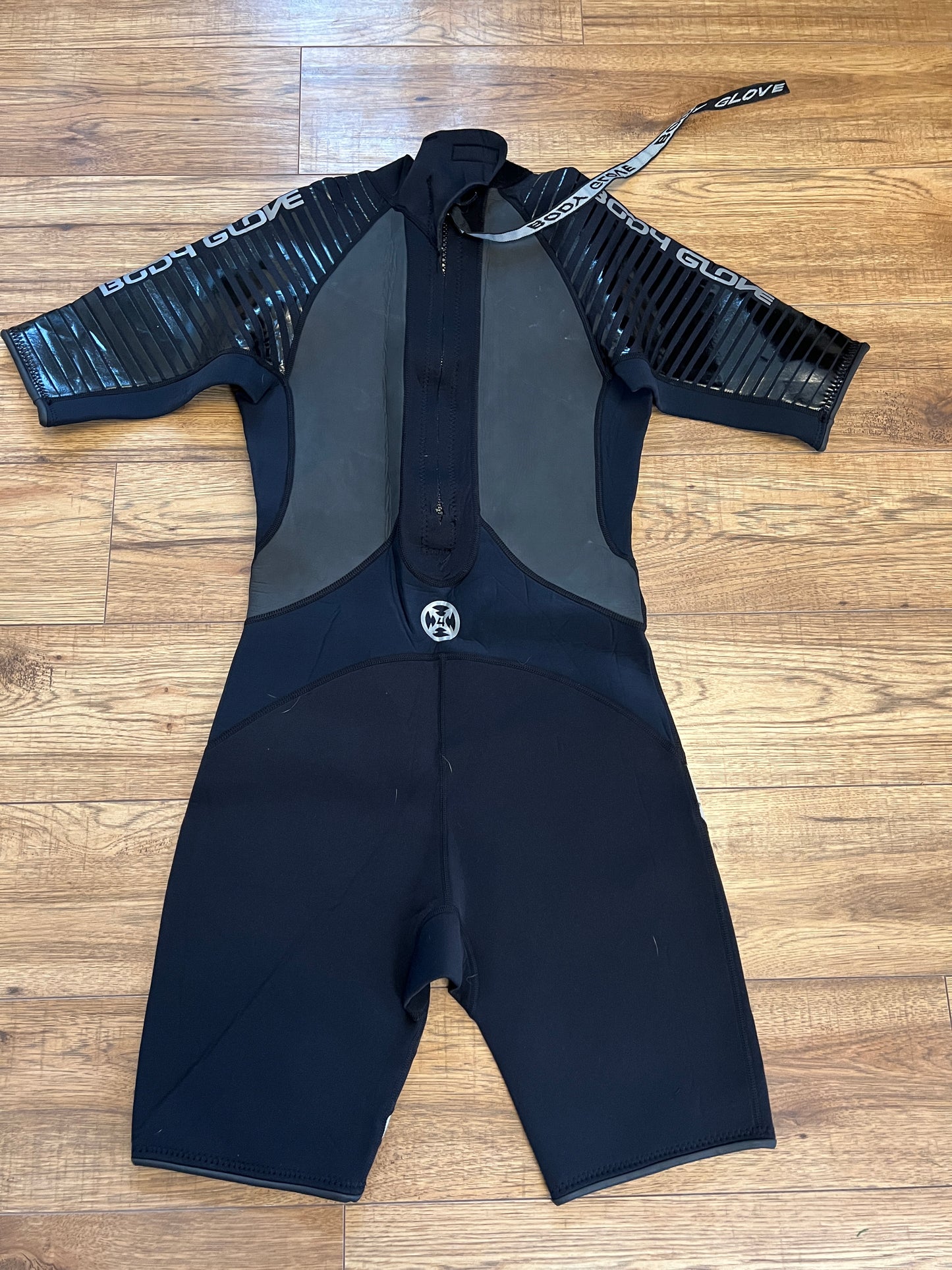 Wetsuit Men's Size Medium Body Glove 2-3mm Neoprene Like New