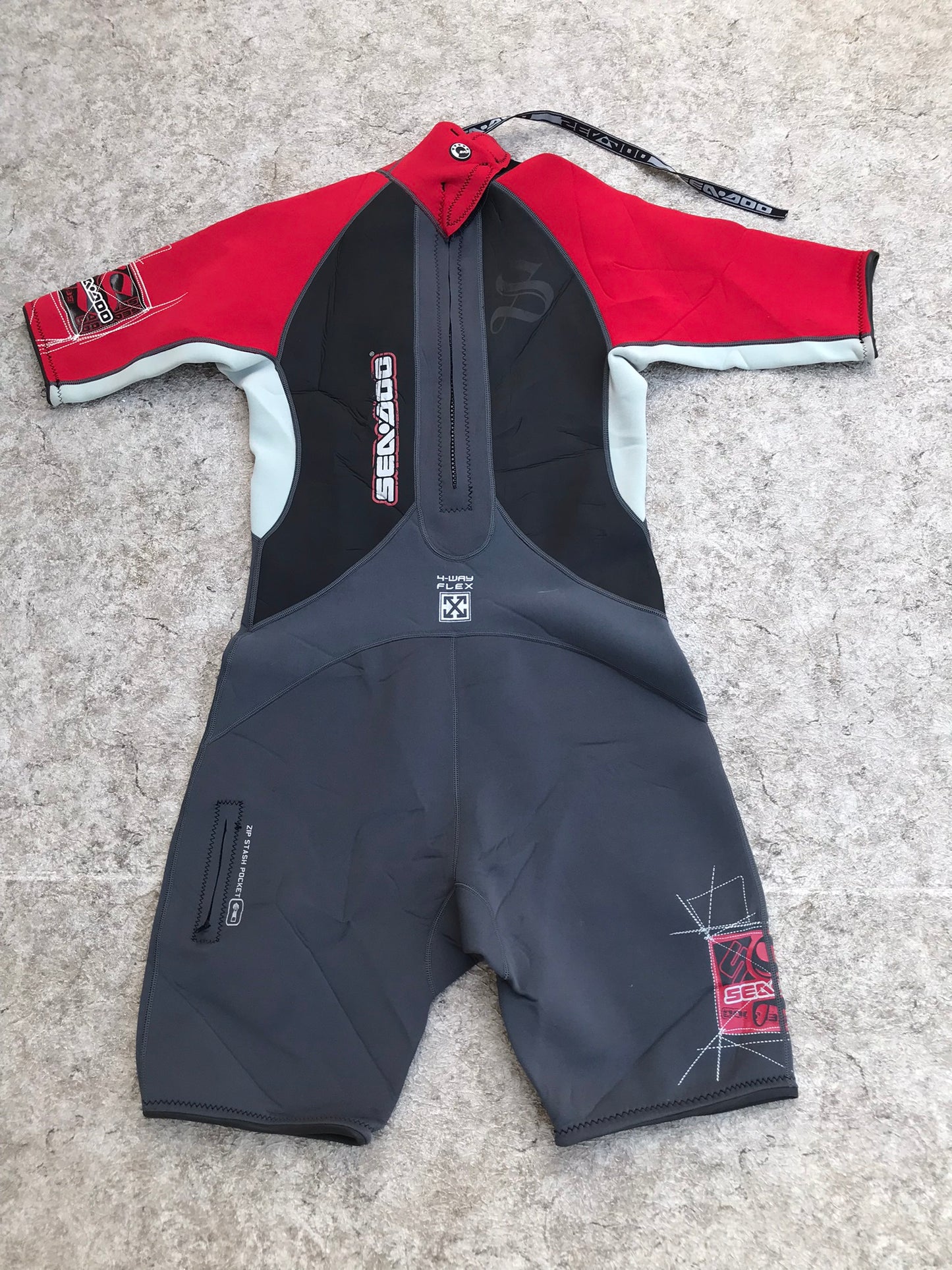 Wetsuit Men's Size X-Large SeaDoo 2-3 mm Neoprene Red Grey Black New