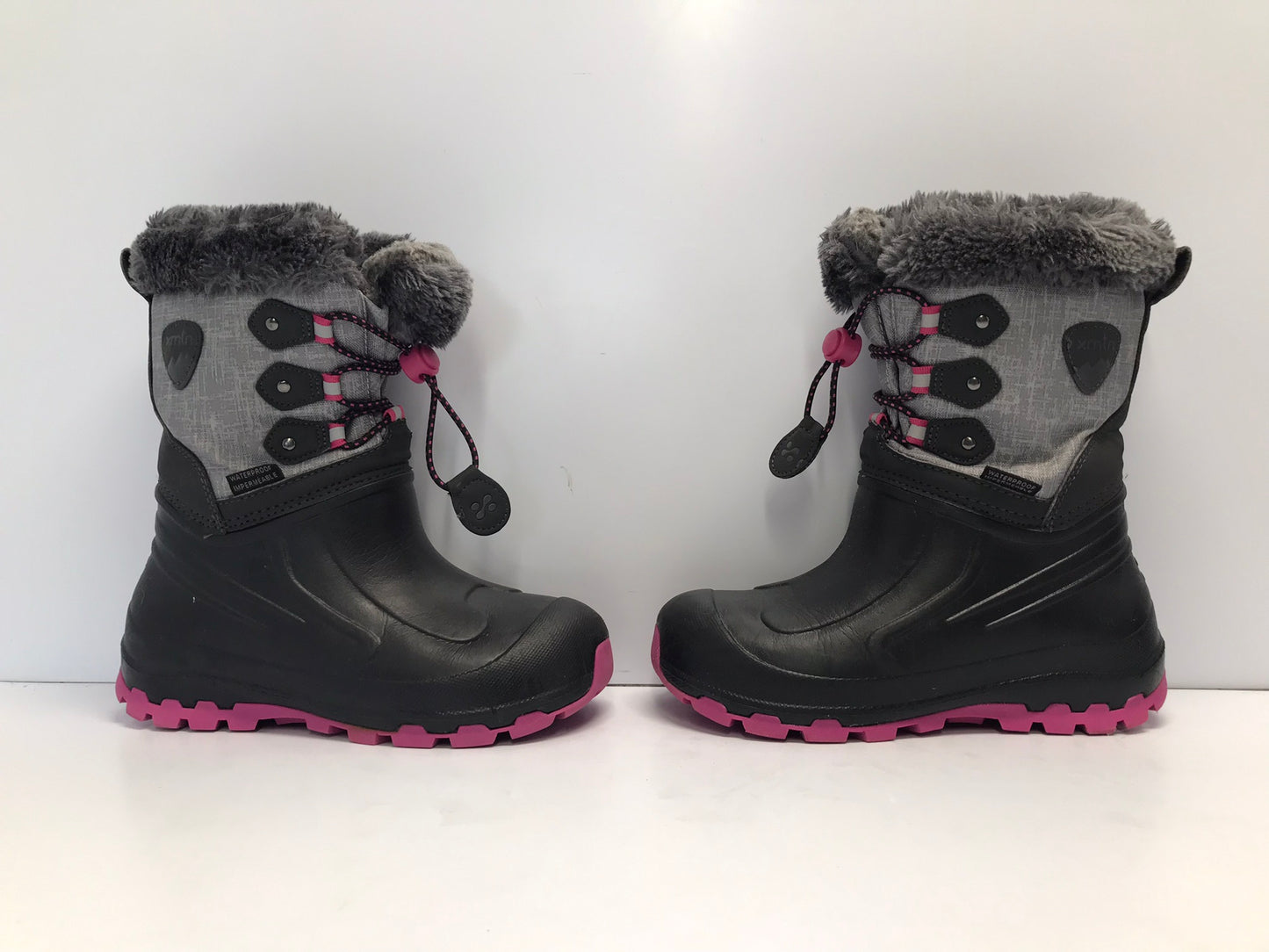 Winter Boots Child Size 1 Canadian Waterproof Grey Pink Like New