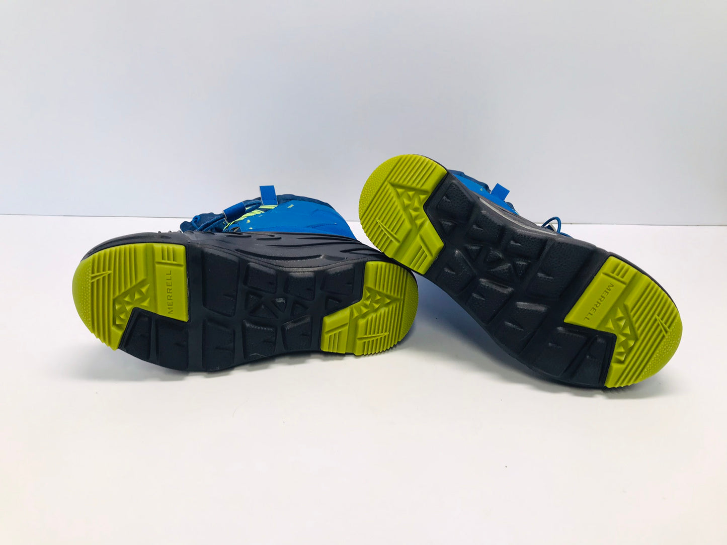 Winter Boots Child Size 4 Merrell Waterproof Rubber Soles Black Blue Minor Wear