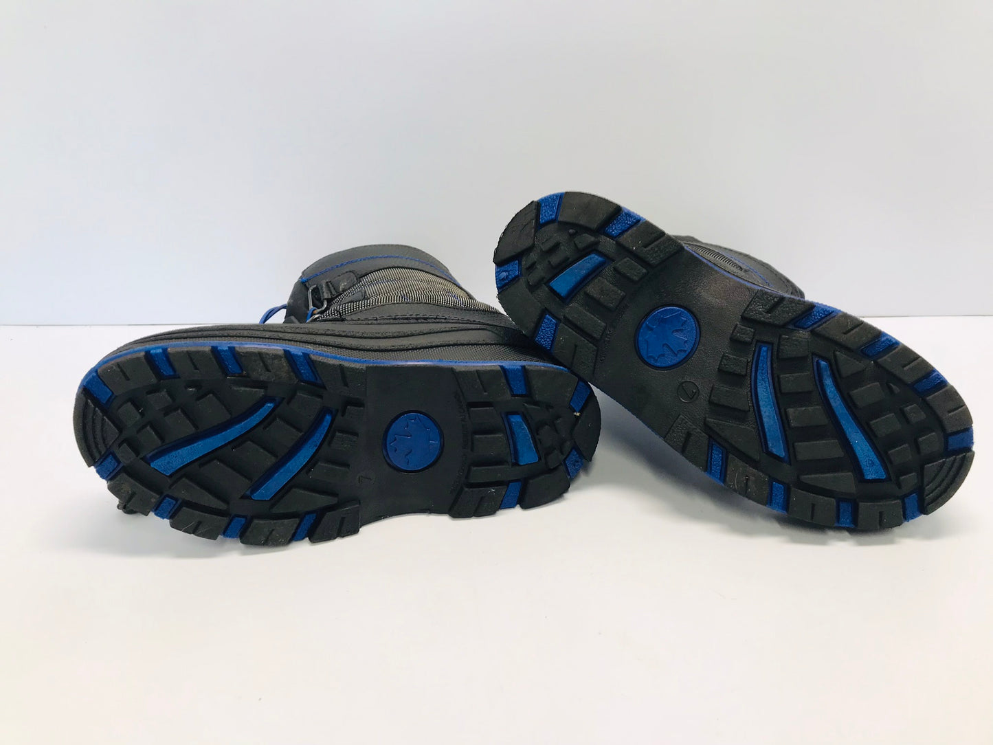 Winter Boots Child Size 7 Youth Canadien Waterproof Black Blue Excellent