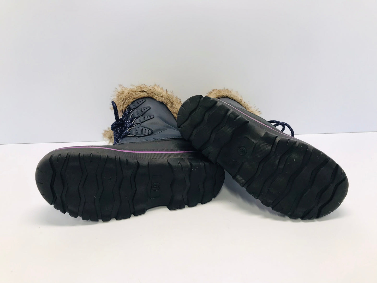 Winter Boots Ladies Size 6 Joe Faux Fur Denim Blue Purple Rubber Soles Like New