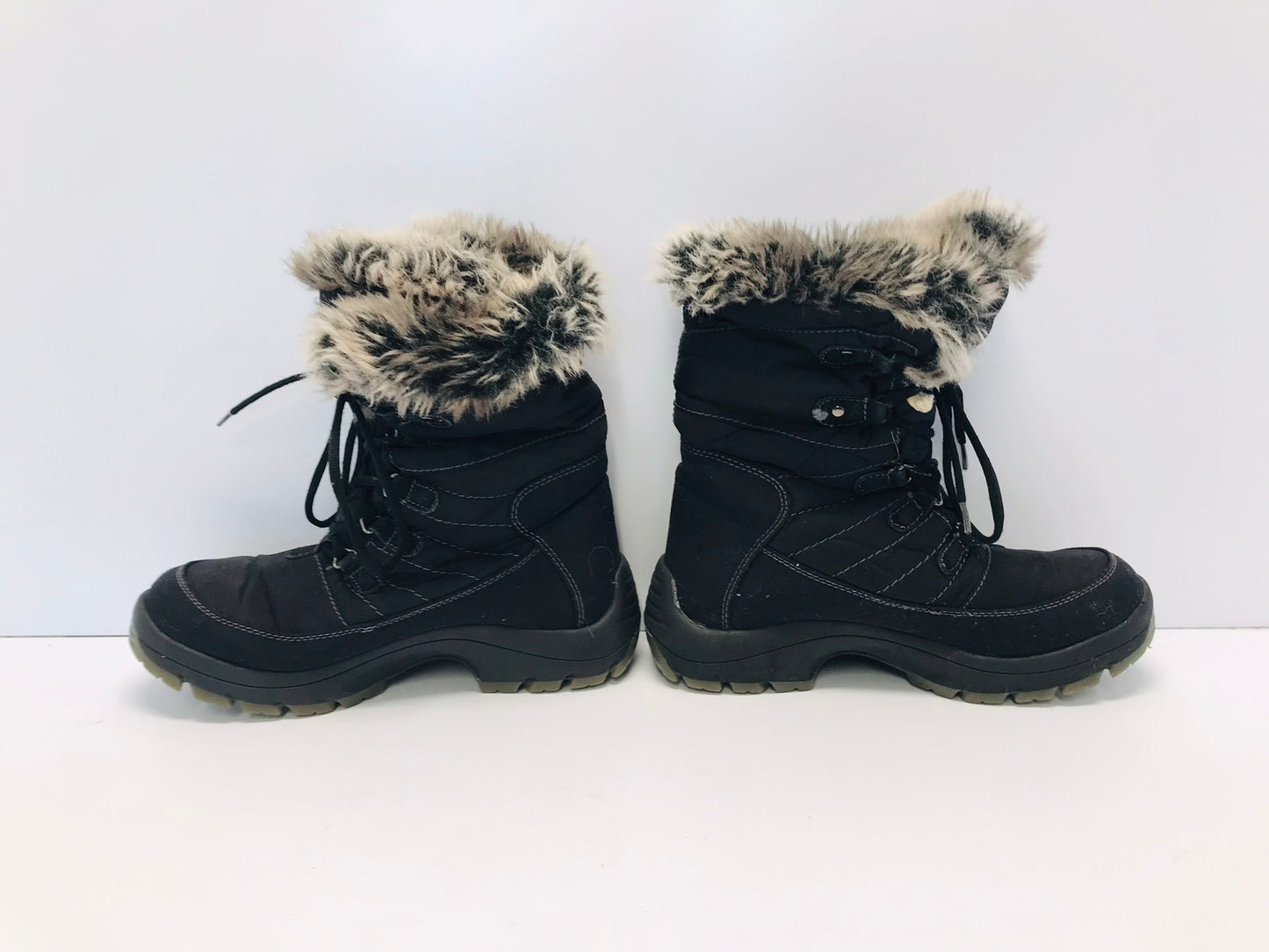 Winter Boots Ladies Size 7 Black With Faux Fur Excellent