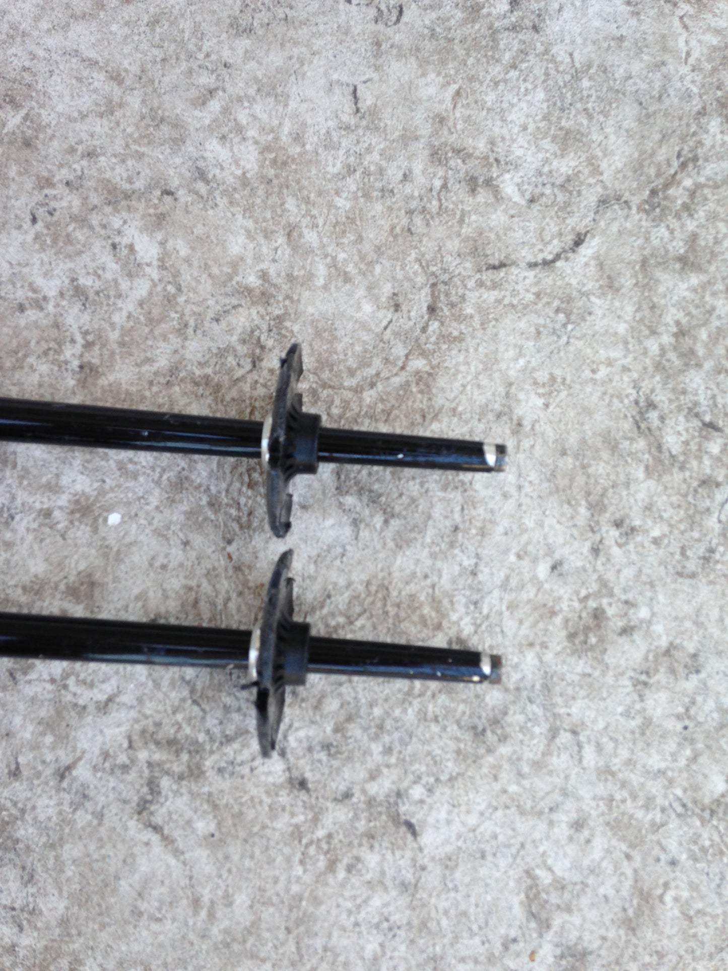 Ski Poles Adult Size 48 inch Scott Series 2 Black Chrome Rubber Handles As New