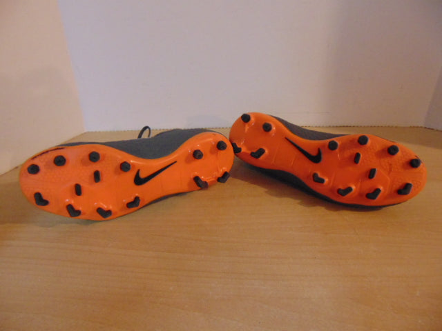 Soccer Shoes Cleats Child Size 5.5 Nike Skin Hypervenom Grey Orange Excellent