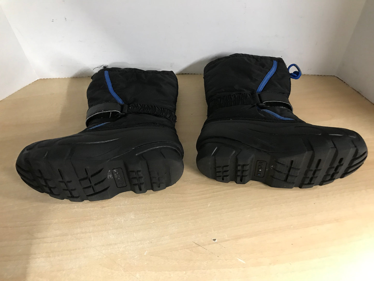 Winter Boots Child Size 1 Sorel Blue and Black With Liners