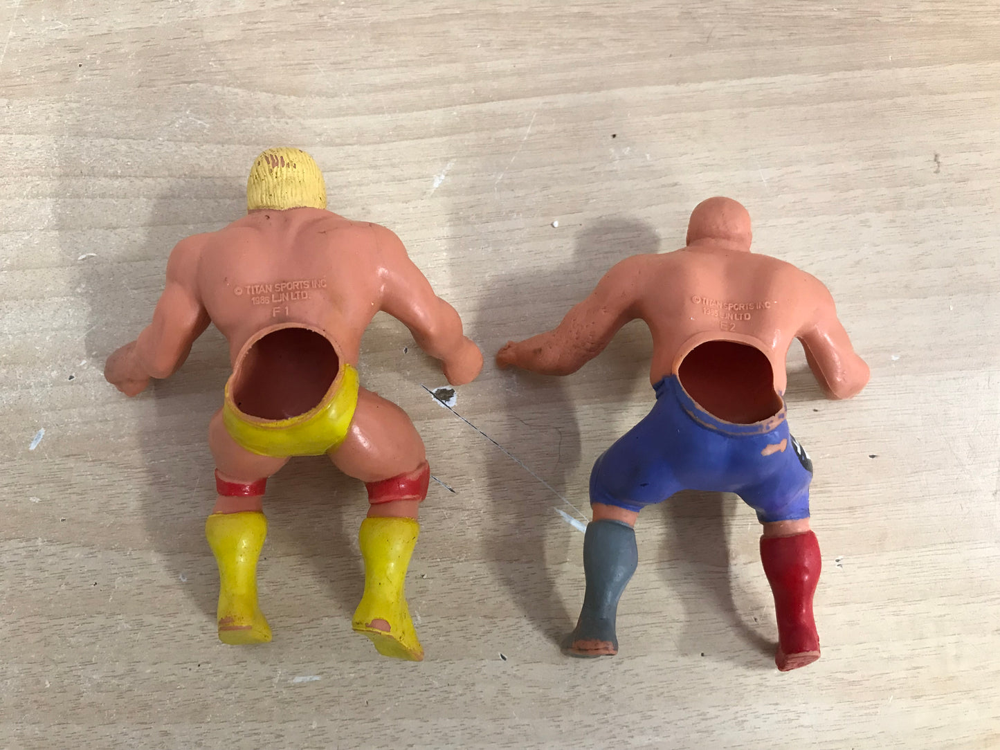 2 Vintage 1985 WWW Wrestling Action Figures Rubber Finger Puppets