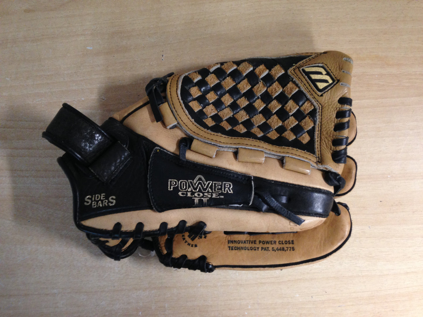 Baseball Glove Adult Size 11.5 inch Mizuno Leather Brown Black Fits on Left Hand