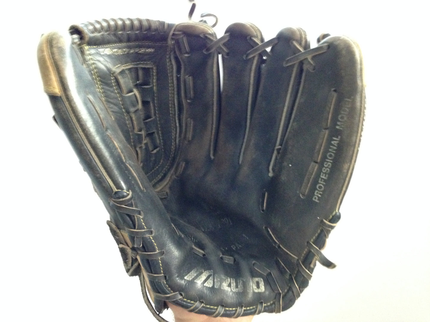 Baseball Glove Adult Size 12.5 inch Mizuno Leather Black Tan Fits on Left Hand