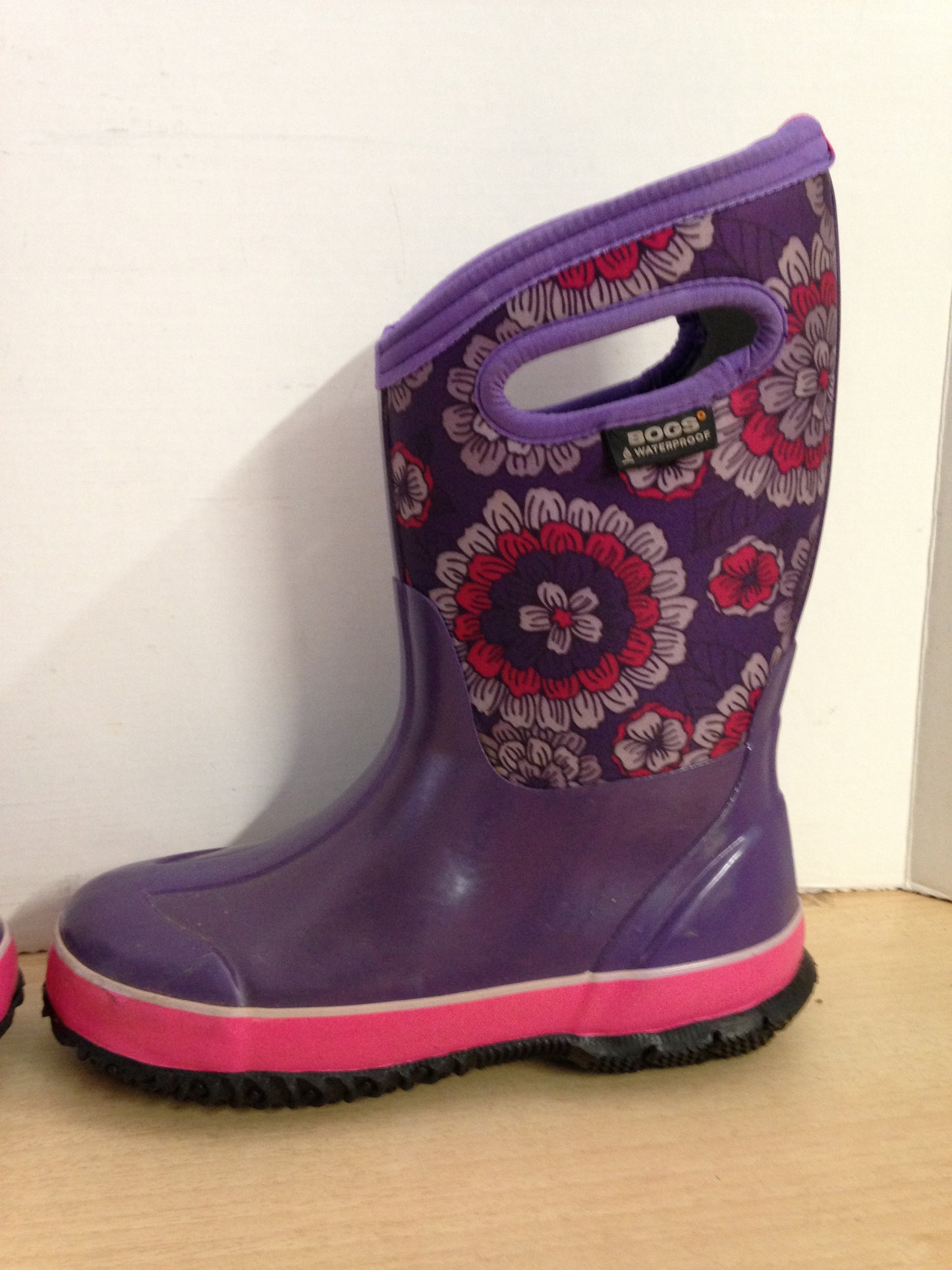 Bogs Brand Child Size 3 Pink Purple Flowers -30 Degree Black Neoprene Rubber Rain Winter Snow Waterproof Boots