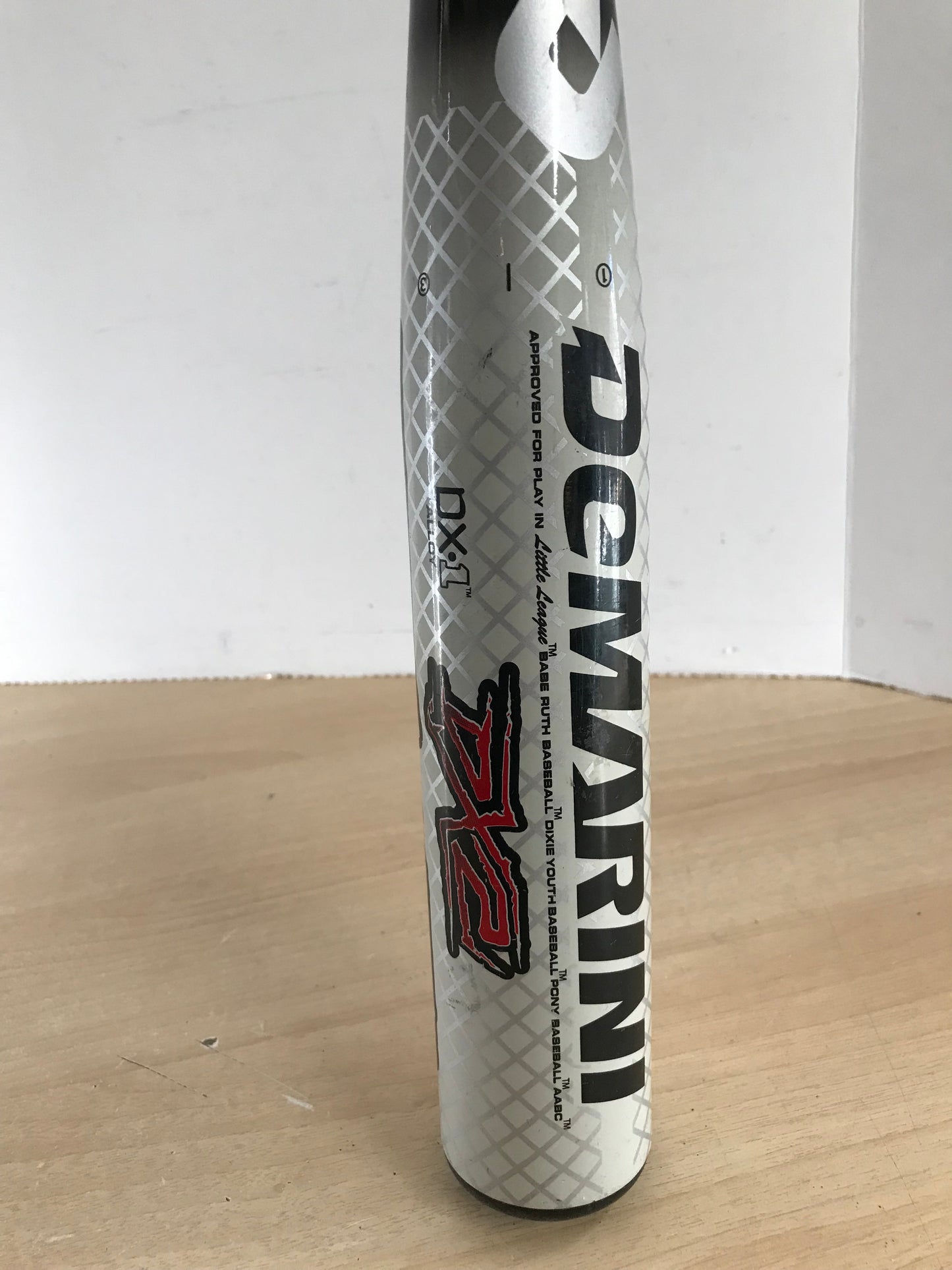 Baseball Bat 29 inch 18 oz Demarini DX2 Baseball Grey Black