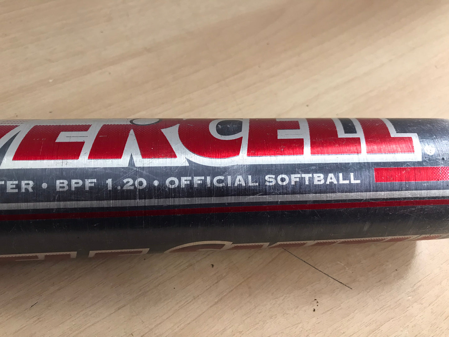 Baseball Bat 29 inch 21 oz Worth Michelle Smith Softball Fastpitch Grey Red