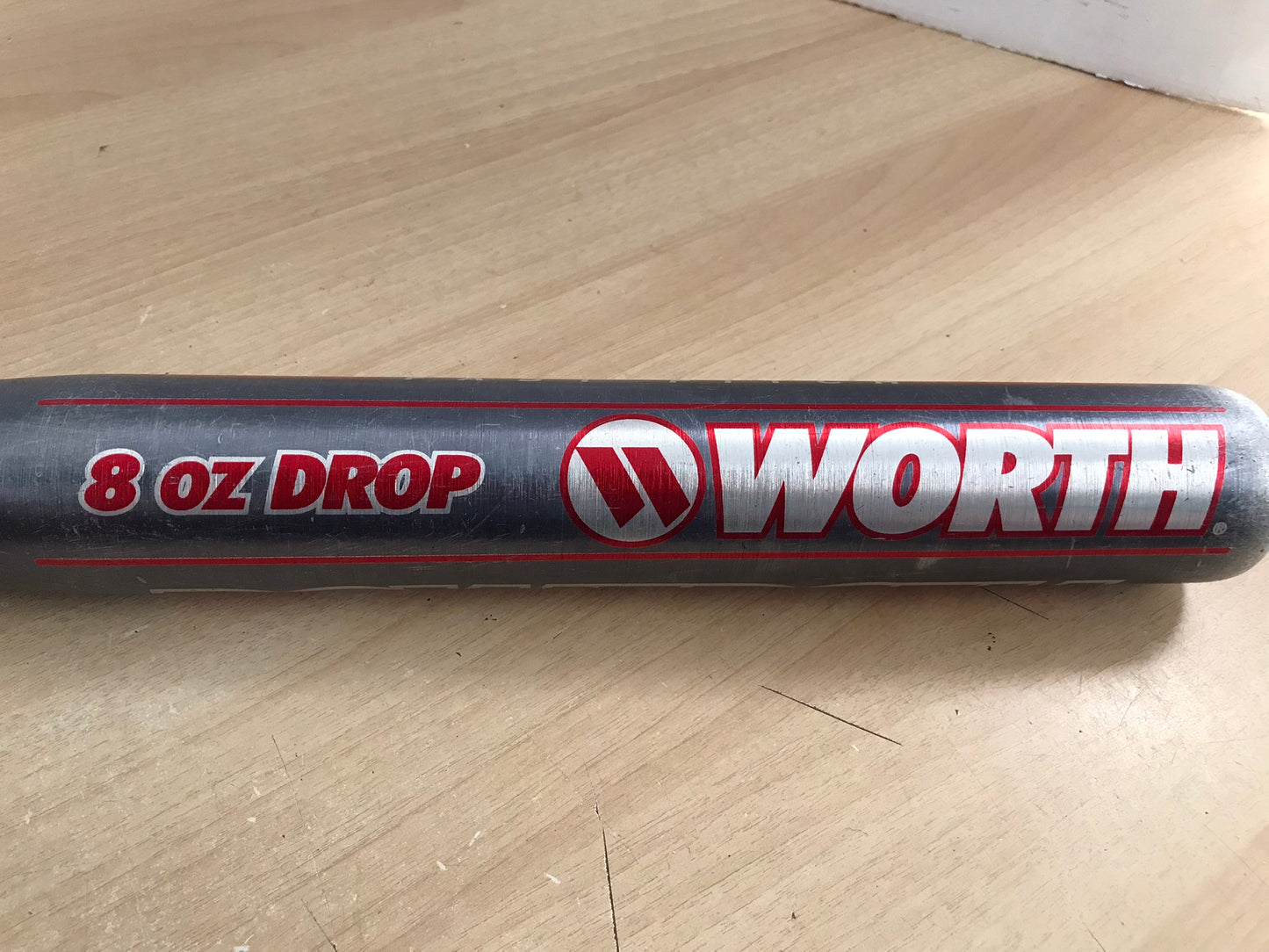 Baseball Bat 29 inch 21 oz Worth Michelle Smith Softball Fastpitch Grey Red