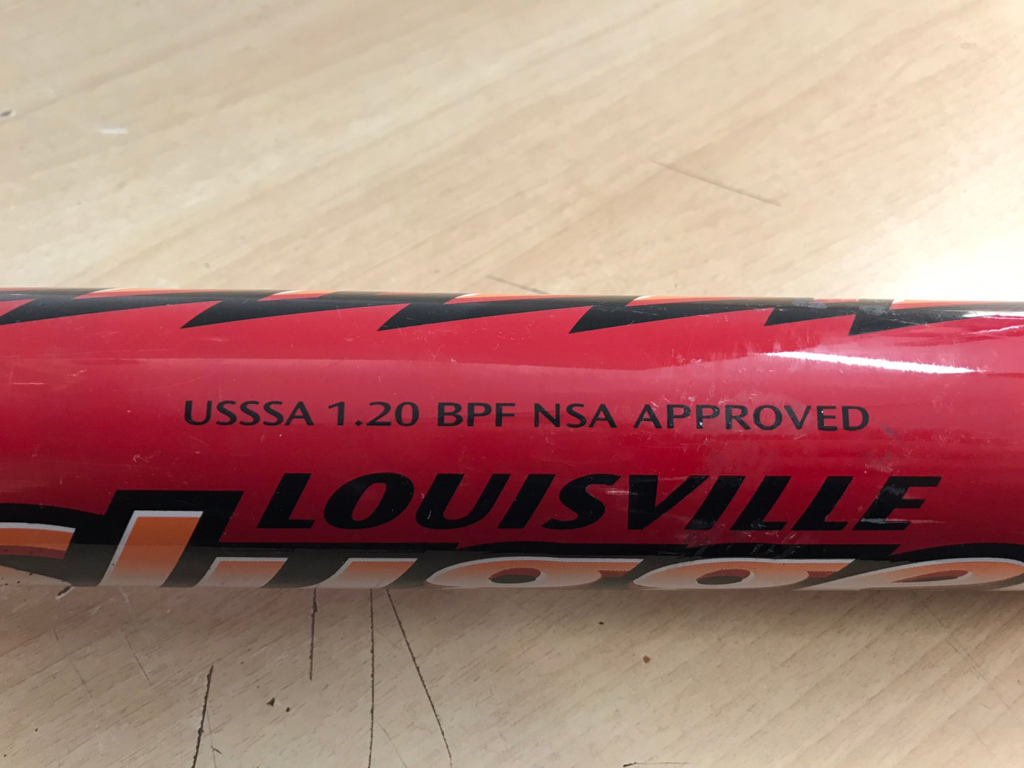 Baseball Bat 30 inch 21 oz Louisville Slugger Genesis Softball Black Red Excellent