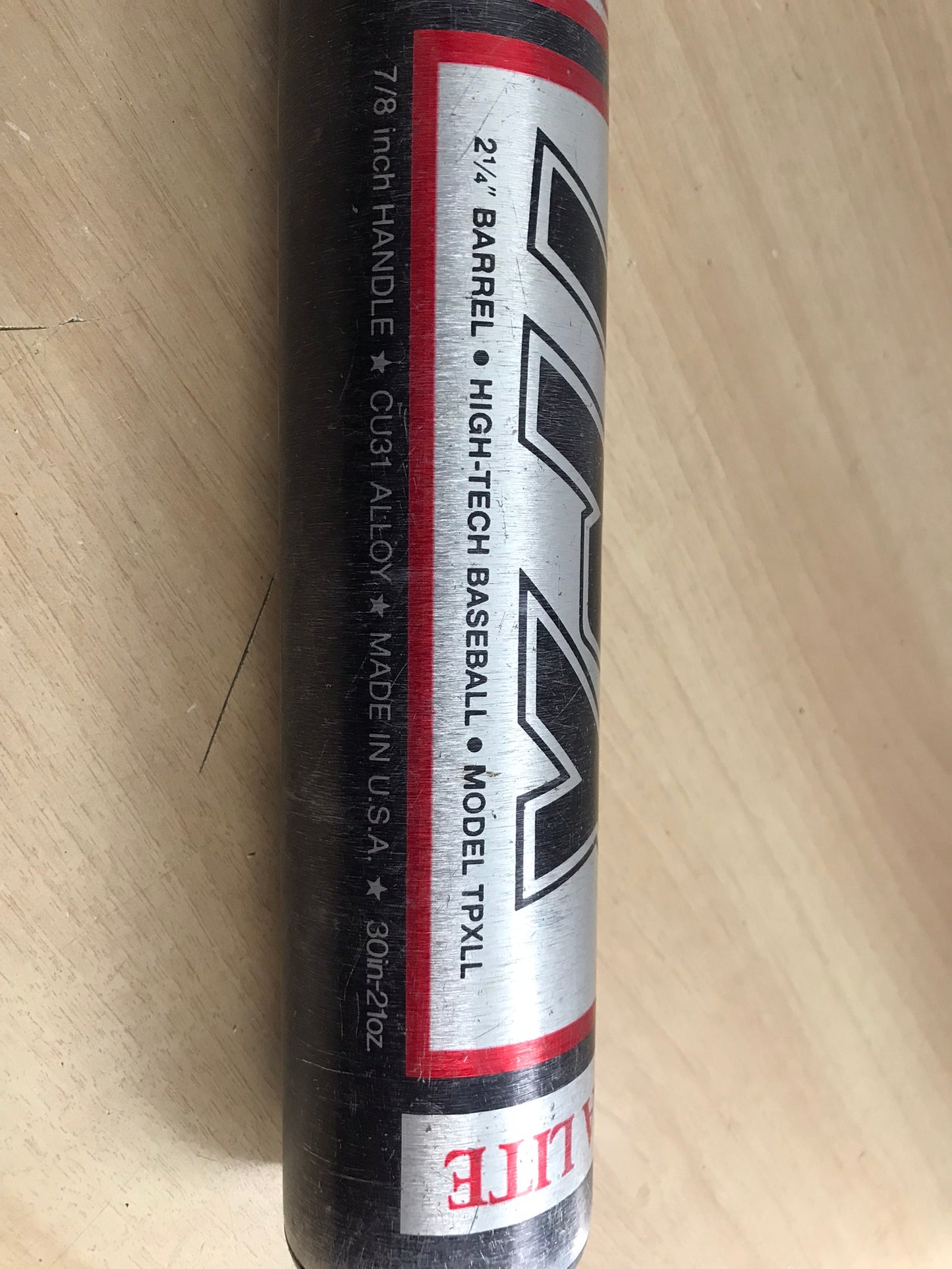 Baseball Bat 30 inch 21 oz Louisville Slugger TPX Baseball Black Red