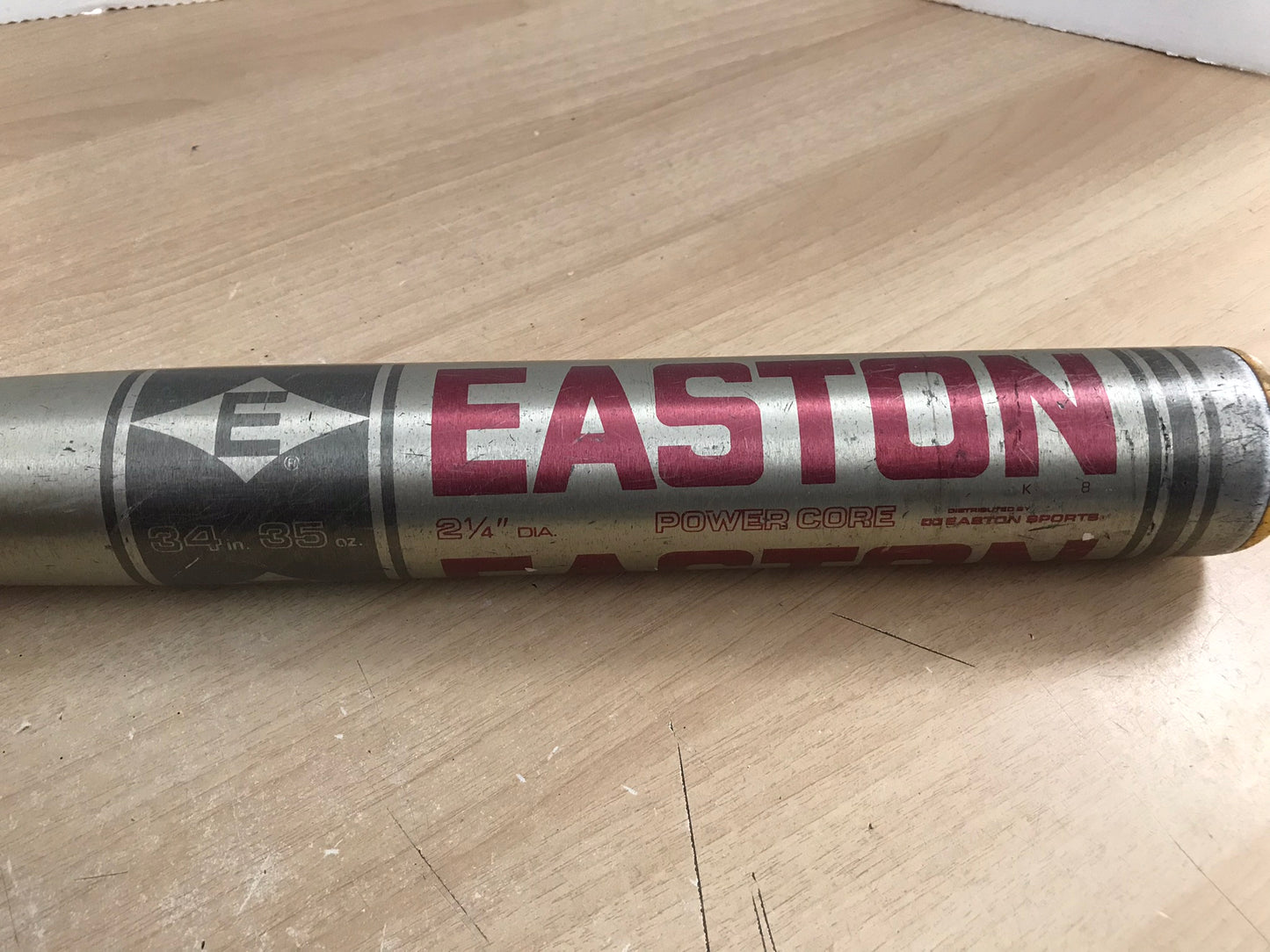 Baseball Bat 34 inch 35 oz Easton Power Core Softball Chrome Grey Red