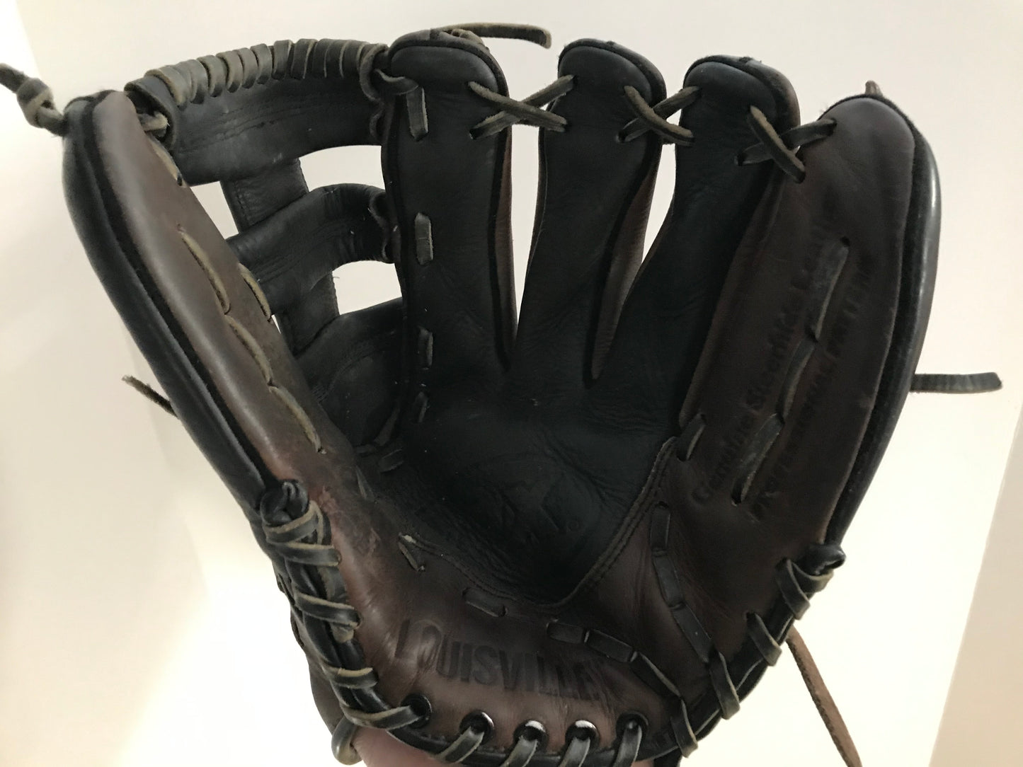 Baseball Glove Adult Size 12 inch Lousiville Slugger Black Brown Leather Fits on Left Hand