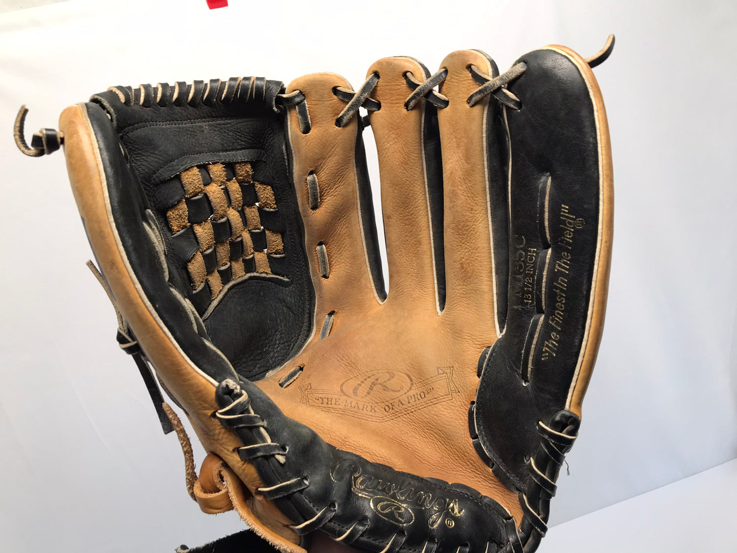 Baseball Glove Adult Size 13.5 inch Rawlings Signature Series Leather Fits on Left Hand Excellent