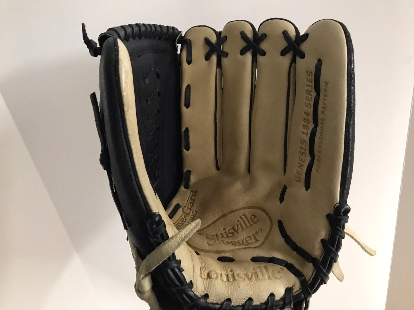 Baseball Glove Adult Size 13 inch Louisville Slugger Tan Black Leather Fits on Left Hand New Demo Model