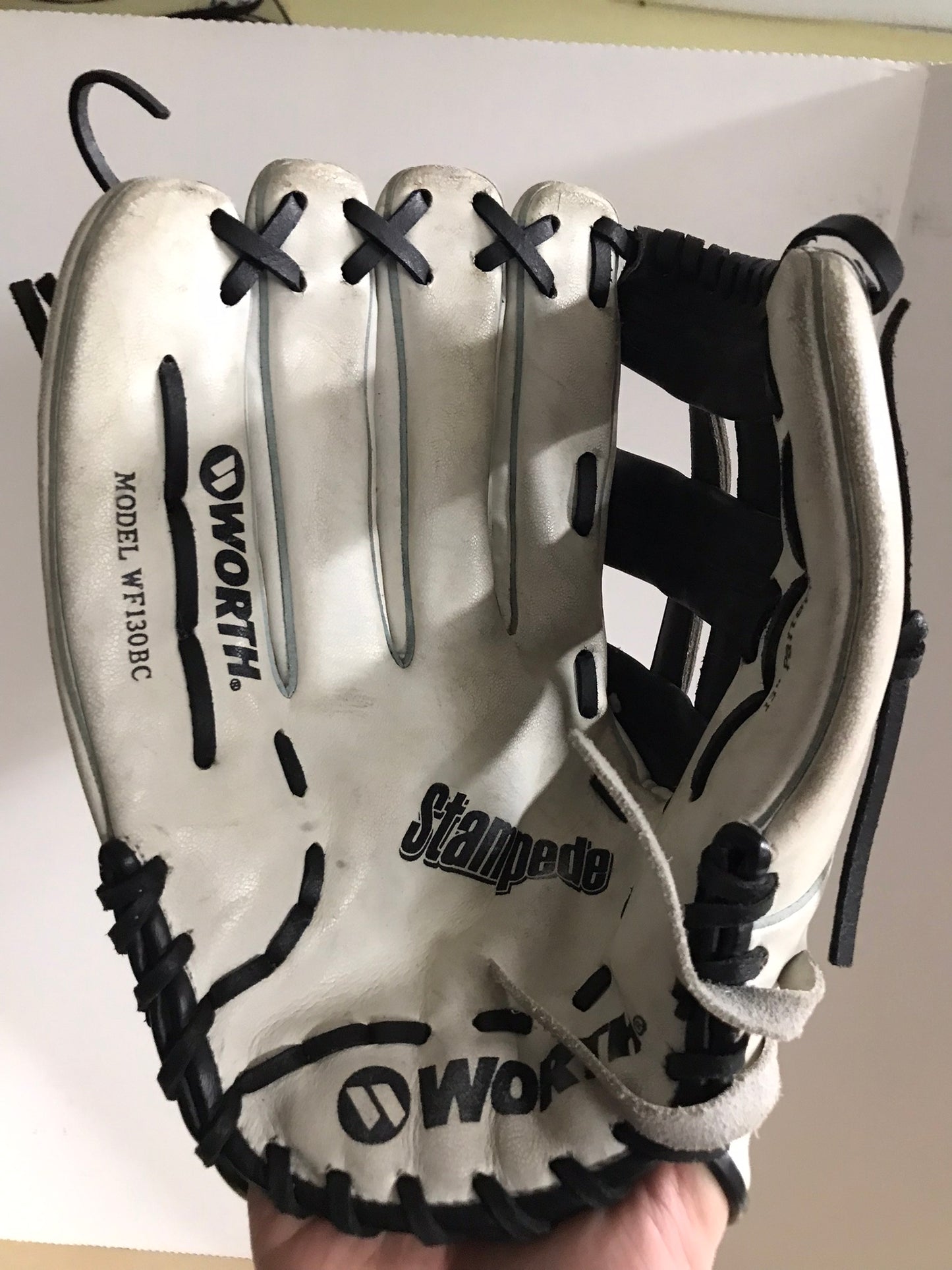Baseball Glove Adult Size 13 inch Worth Black White Leather Fits on RIGHT Hand