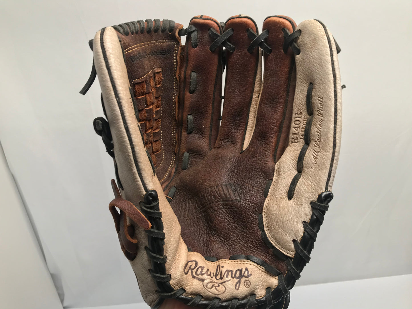 Baseball Glove Adult Size 14 Inch Rawlings Leather Brown Tan Fits on Left Hand