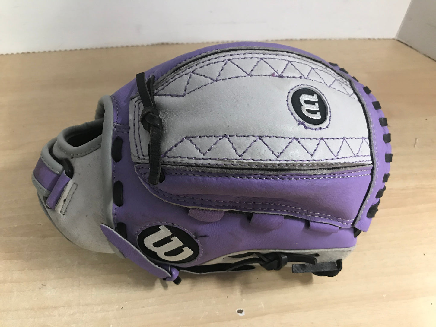 Baseball Glove Child Size 11 inch Wilson Purple Grey Soft Fits on Left Hand