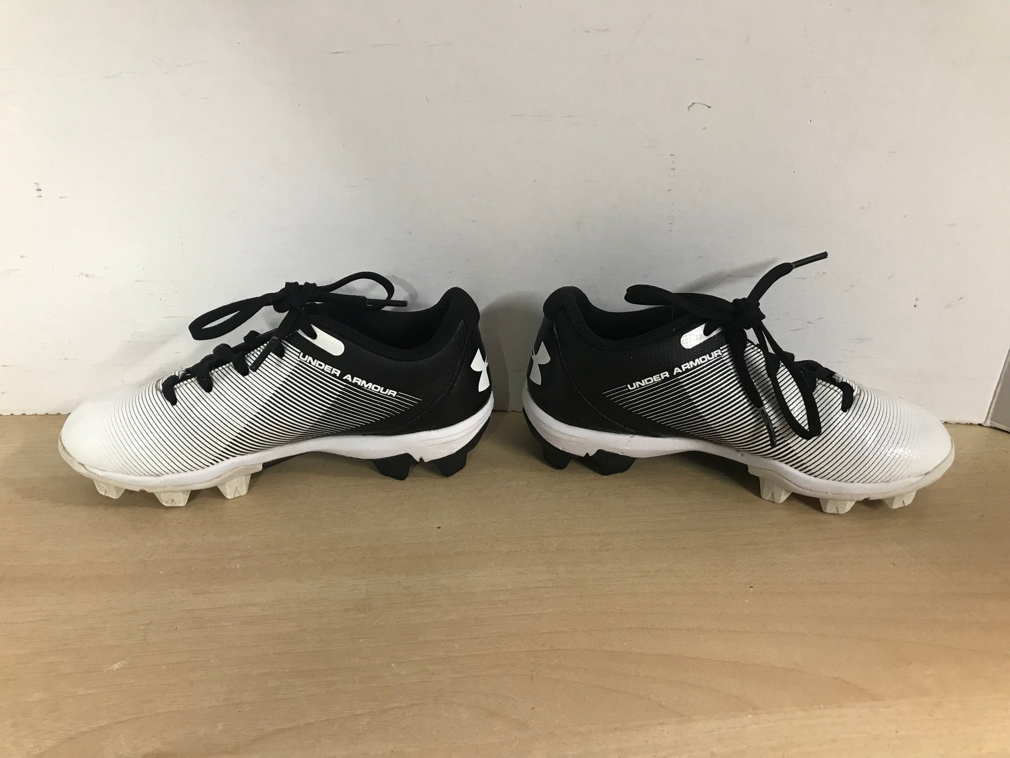 Baseball Shoes Cleats Child Size 13 Under Armour Black White