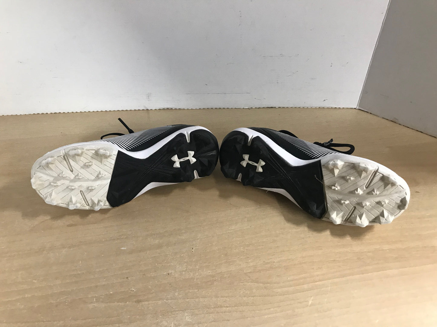 Baseball Shoes Cleats Child Size 13 Under Armour Black White