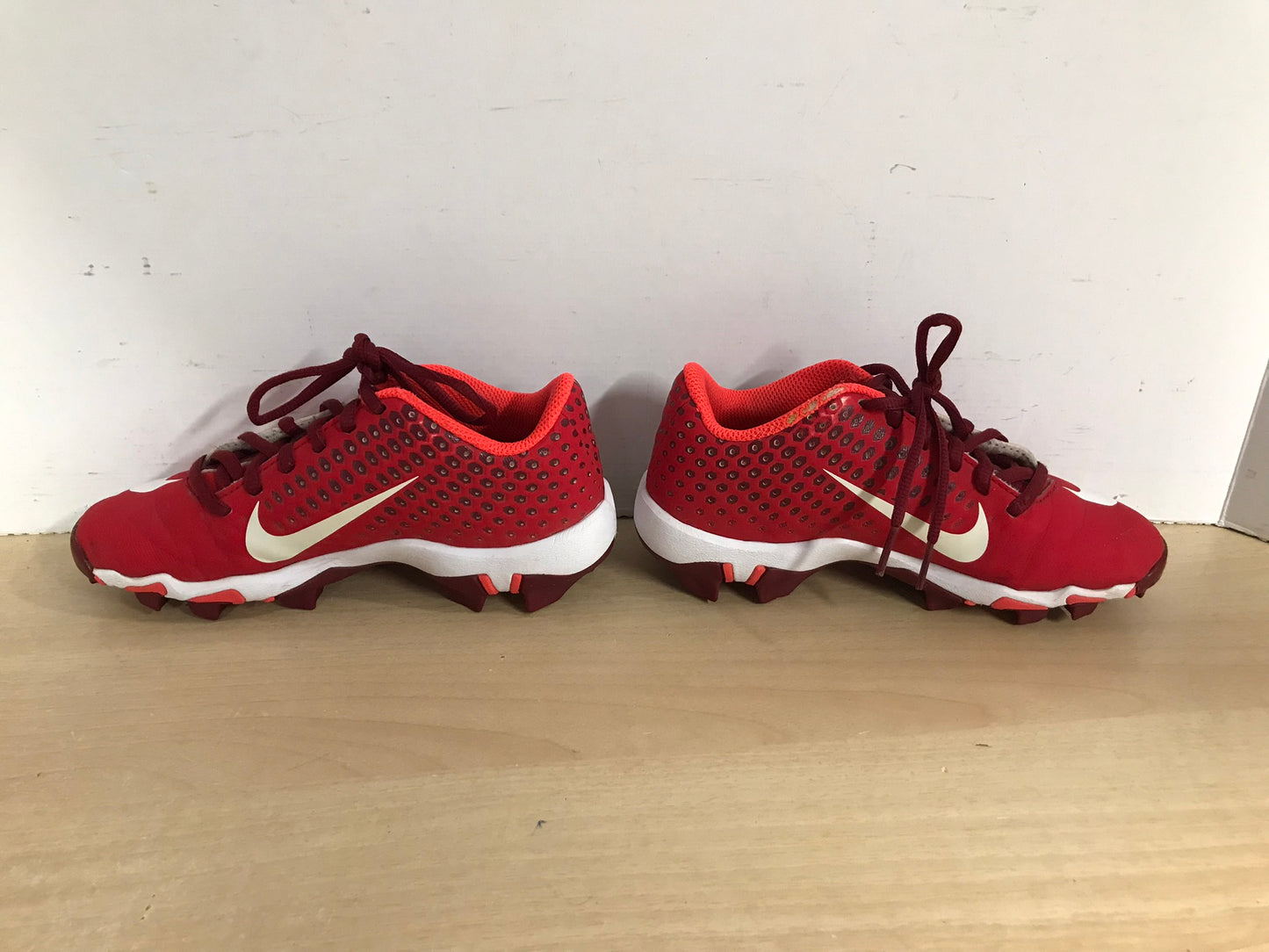 Baseball Shoes Cleats Child Size 2 Nike Red White Excellent