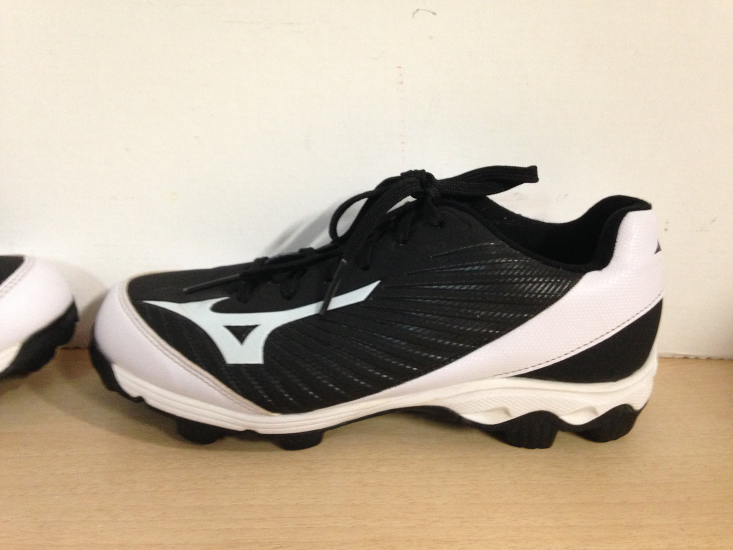 Baseball Shoes Cleats Child Size 5.5 Mizuno Black White