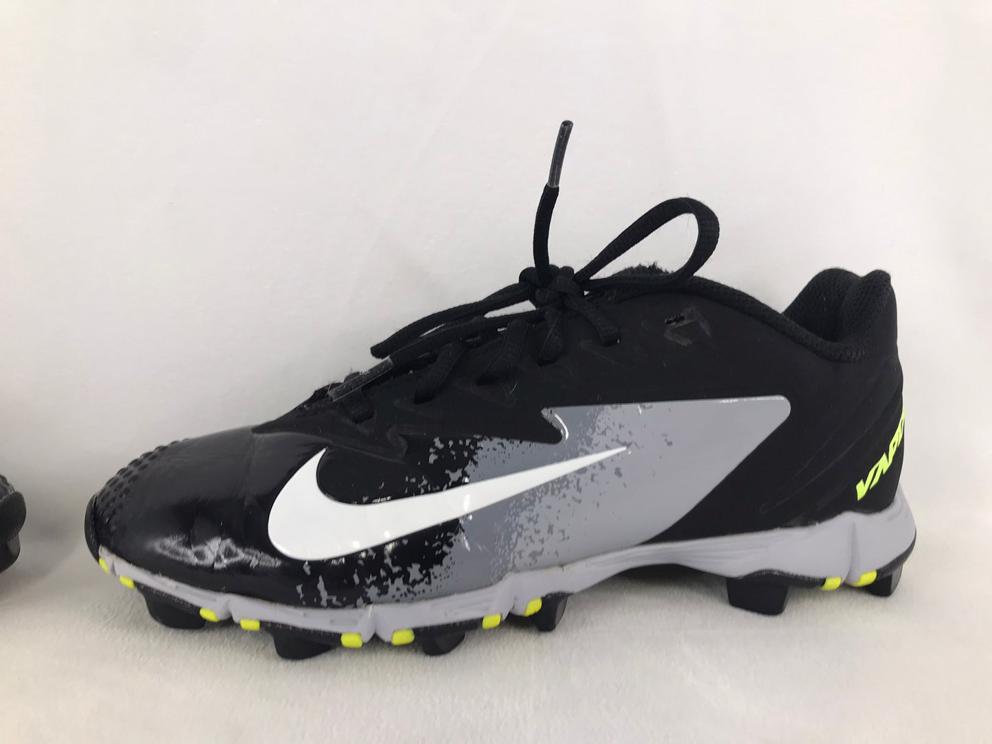 Baseball Shoes Cleats Child Size 5 Nike Vapor Black Grey Lime Minor Wear