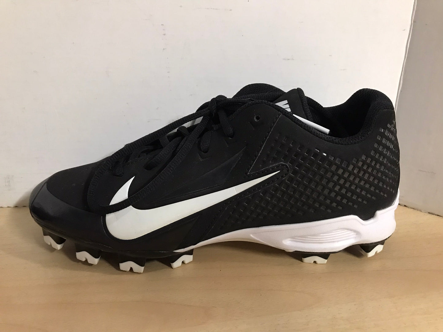Baseball Shoes Cleats Child Size 6 Nike Youth Black White Excellent